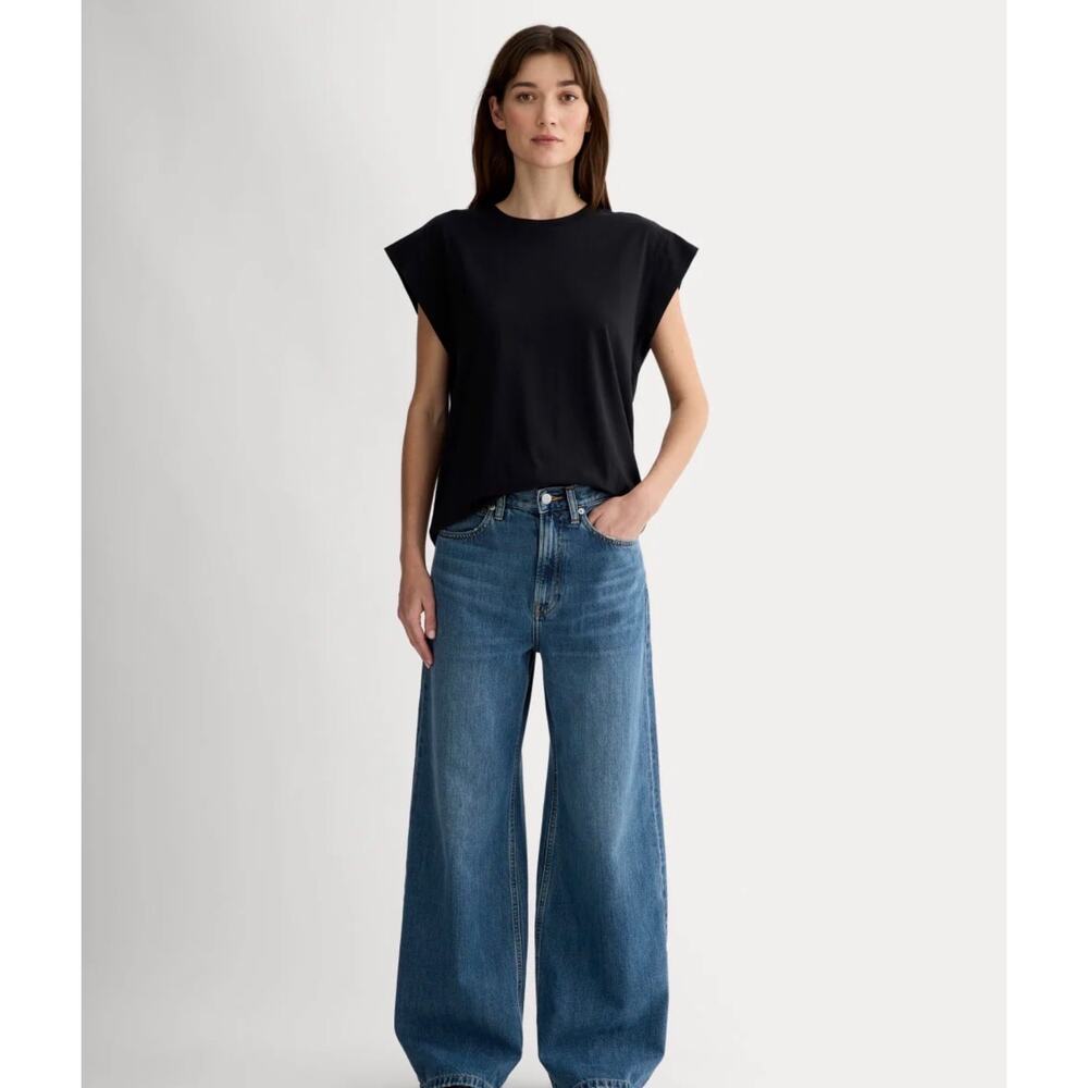 Everlane Muscle Tee in Organic Essential Cotton Black Size M
